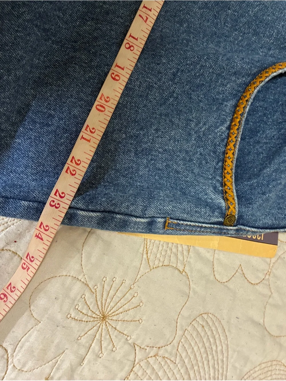 Relaxed Light Blue Men's Jeans with Embroidered Pocket Detail